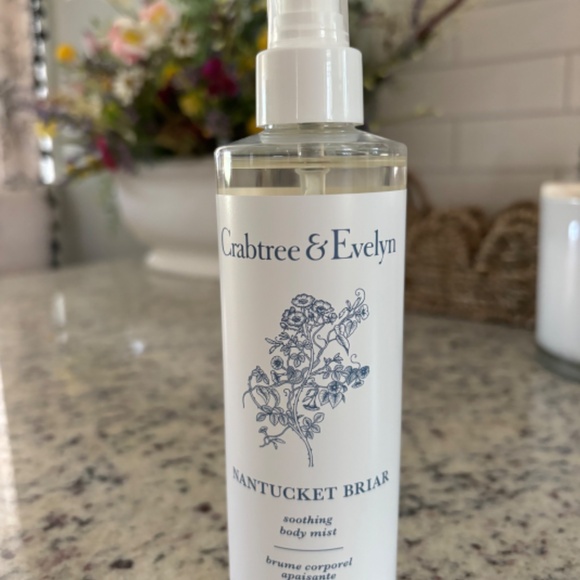 Crabtree & Evelyn Nantucket Briar Soothing Body Mist 8.1oz - Picture 4 of 5